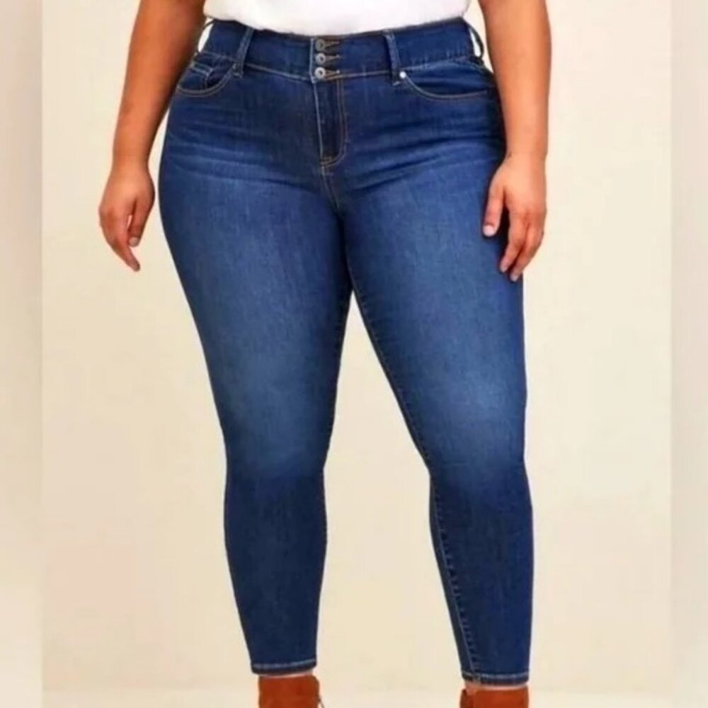Torrid Denim We swear by the fit Jegging Jeans 18R EUC 🚨 FINAL MARKDOWN